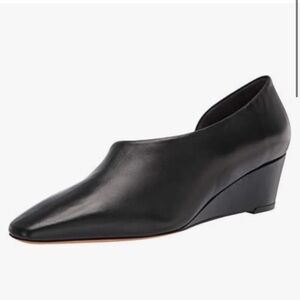 Made in Italy - Vince Women's  leather Barolo Mule woman’s size 8.5